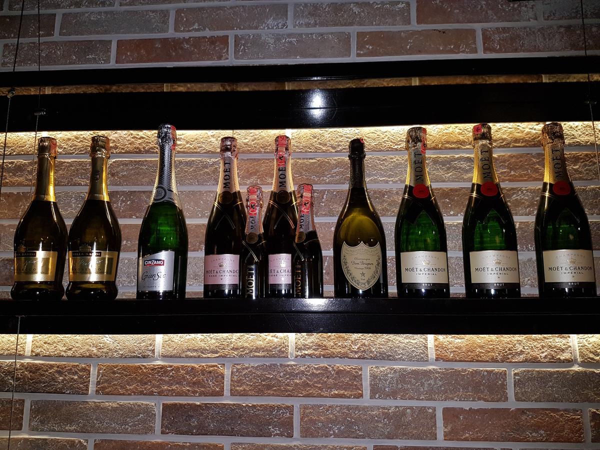 Hotel De Charme (Adults Only) Тирана Экстерьер фото