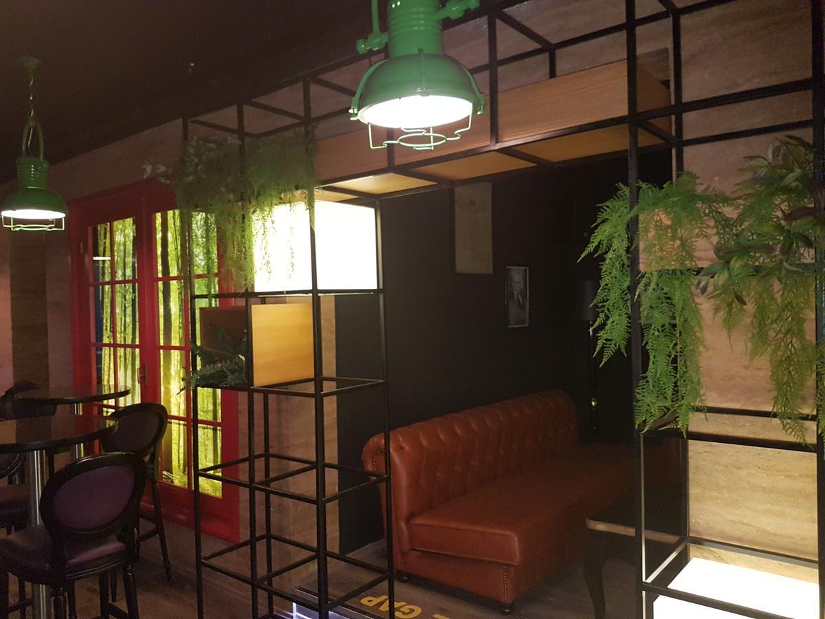 Hotel De Charme (Adults Only) Тирана Экстерьер фото